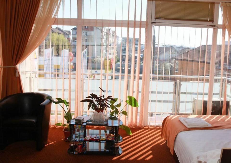 Asia Hotel Târgu Jiu Extérieur photo